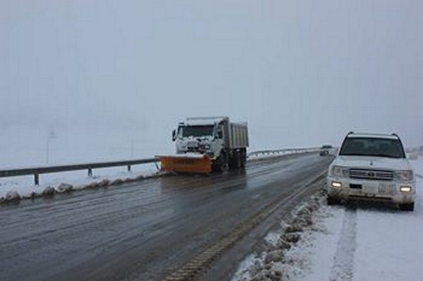 بسبب الثلوج.. اصطدام 7 سيارات ببعضها بين كركوك والسليمانية